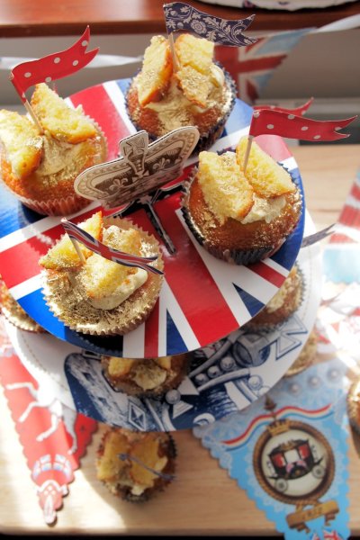 Royal Elderflower & Lemon Curd Butterfly Cakes Royal Elderflower & Lemon Curd Butterfly Cakes